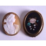 TWO VINTAGE BROOCHES. (2)