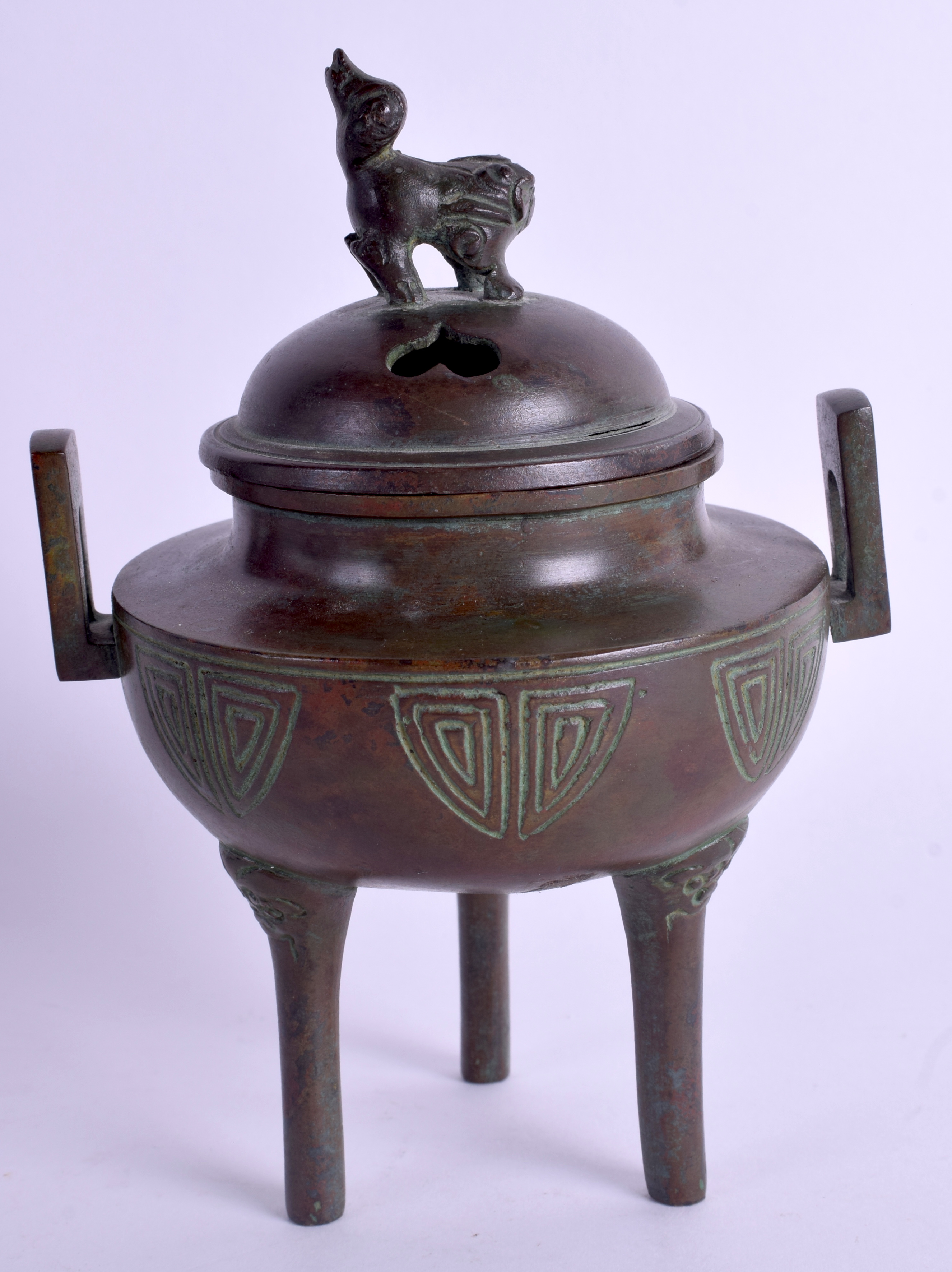 A JAPANESE BRONZE CENSER AND COVER. 17 cm x 9 cm. - Image 2 of 3