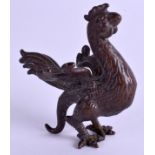 A JAPANESE BRONZE BIRD. 6.5 cm high.