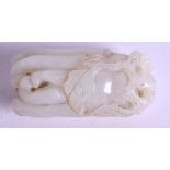 A 19TH CENTURY CHINESE CARVED WHITE JADE FINGER CITRON Qing. 5.5 cm x 3 cm.