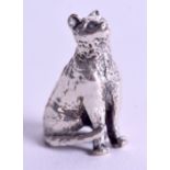 A SILVER CAT. 1.5 cm high.