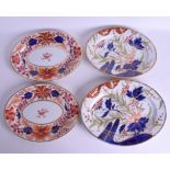 A PAIR OF EARLY 19TH CENTURY COALPORT FINGER PATTERN SERVING PLATTERS and a similar pair of oval di