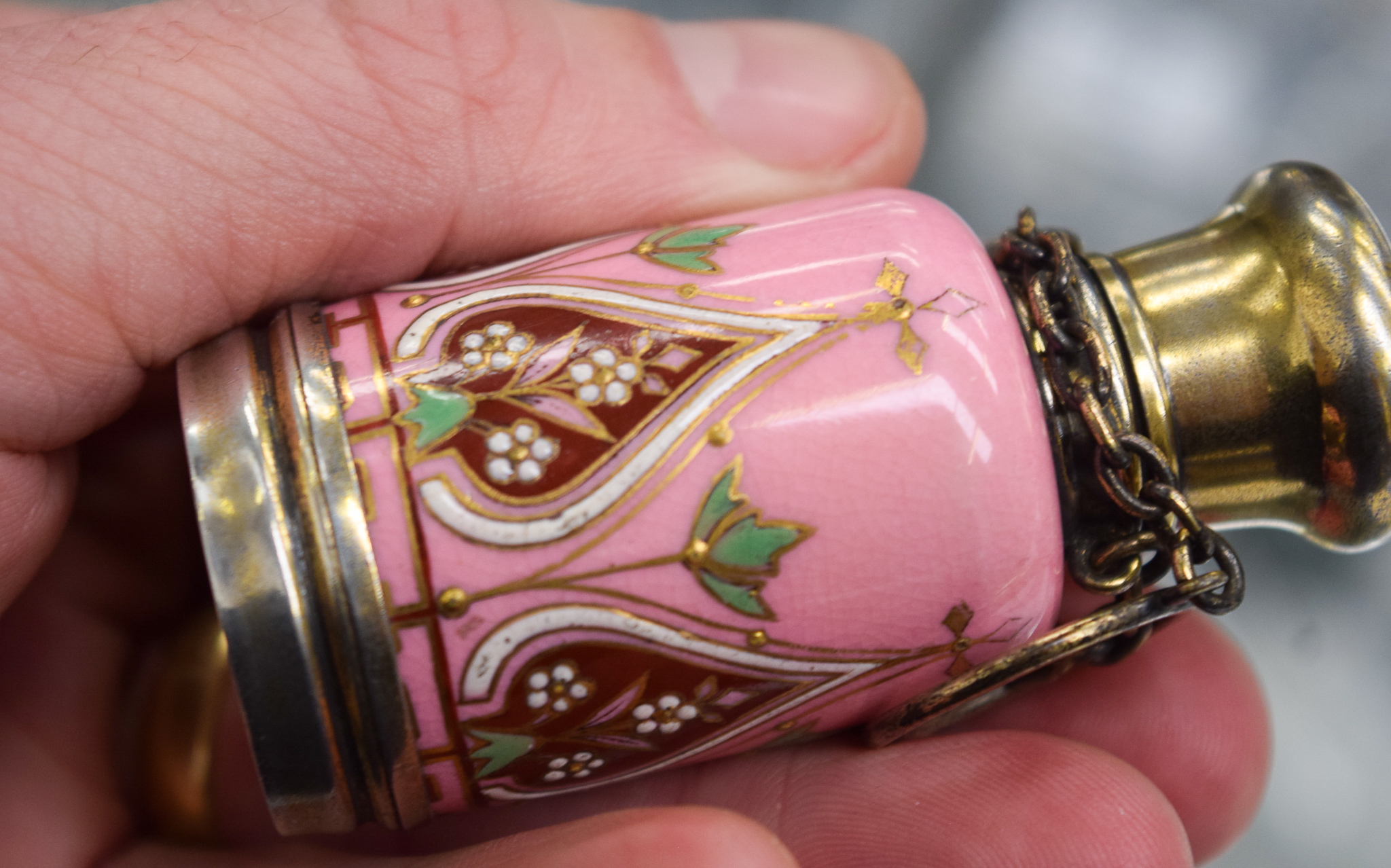 A GOOD 19TH CENTURY FRENCH ISLAMIC MARKET SCENT BOTTLE painted with floral motifs. 7 cm high. - Image 7 of 8