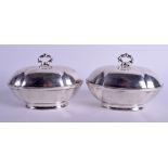 A PAIR OF 19TH CENTURY JAPANESE MEIJI PERIOD SILVER TUREENS AND COVERS. 680 grams. 15 cm x 10 cm.