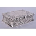 A LARGE MID VICTORIAN SILVER SNUFF BOX presented to The Sewed Muslin Manufacturers. 9 cm x 6 cm.