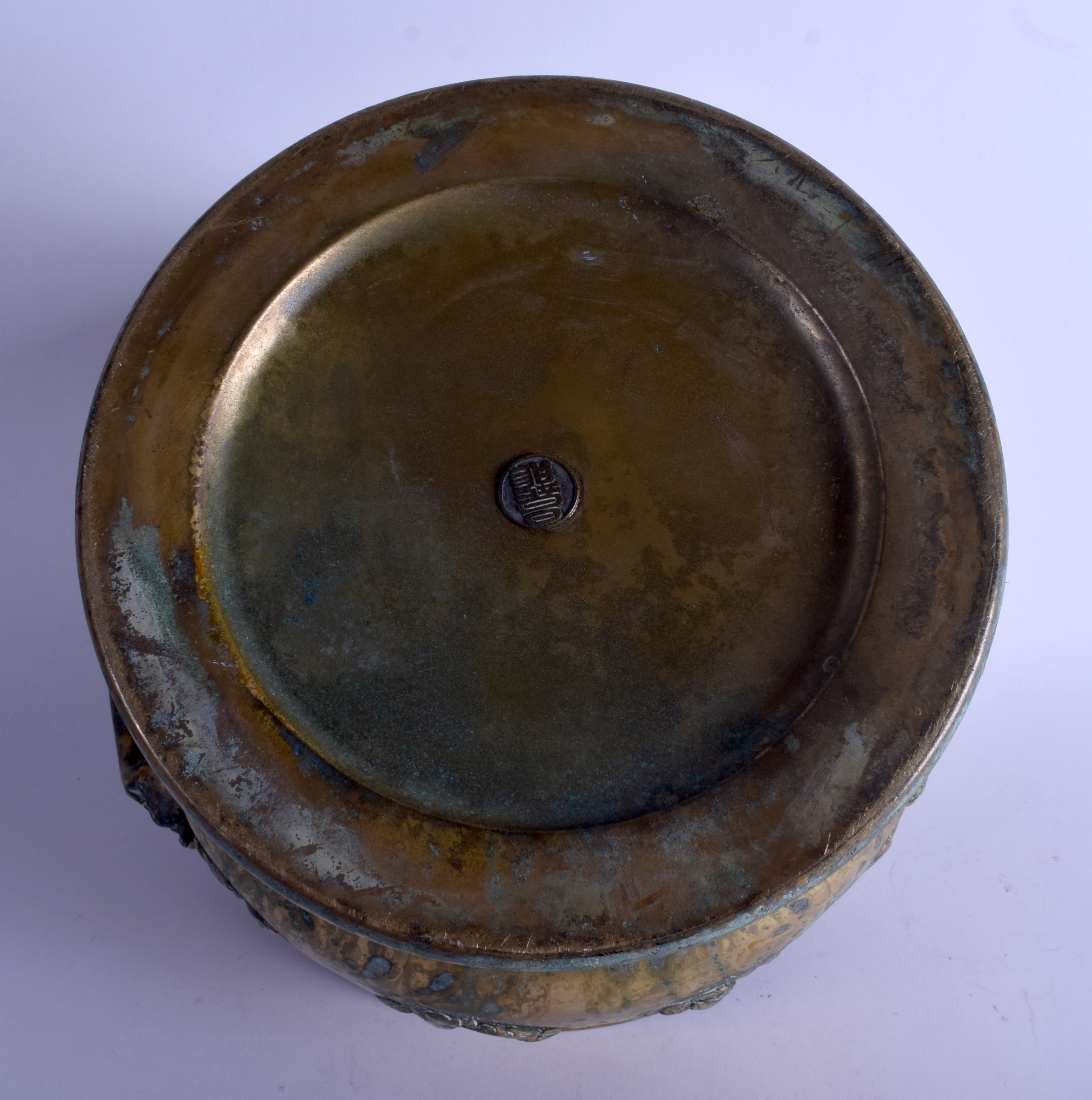 A LARGE 19TH CENTURY JAPANESE MEIJI PERIOD BRONZE CENSER decorated with panels of figures. 24 cm x - Image 8 of 9