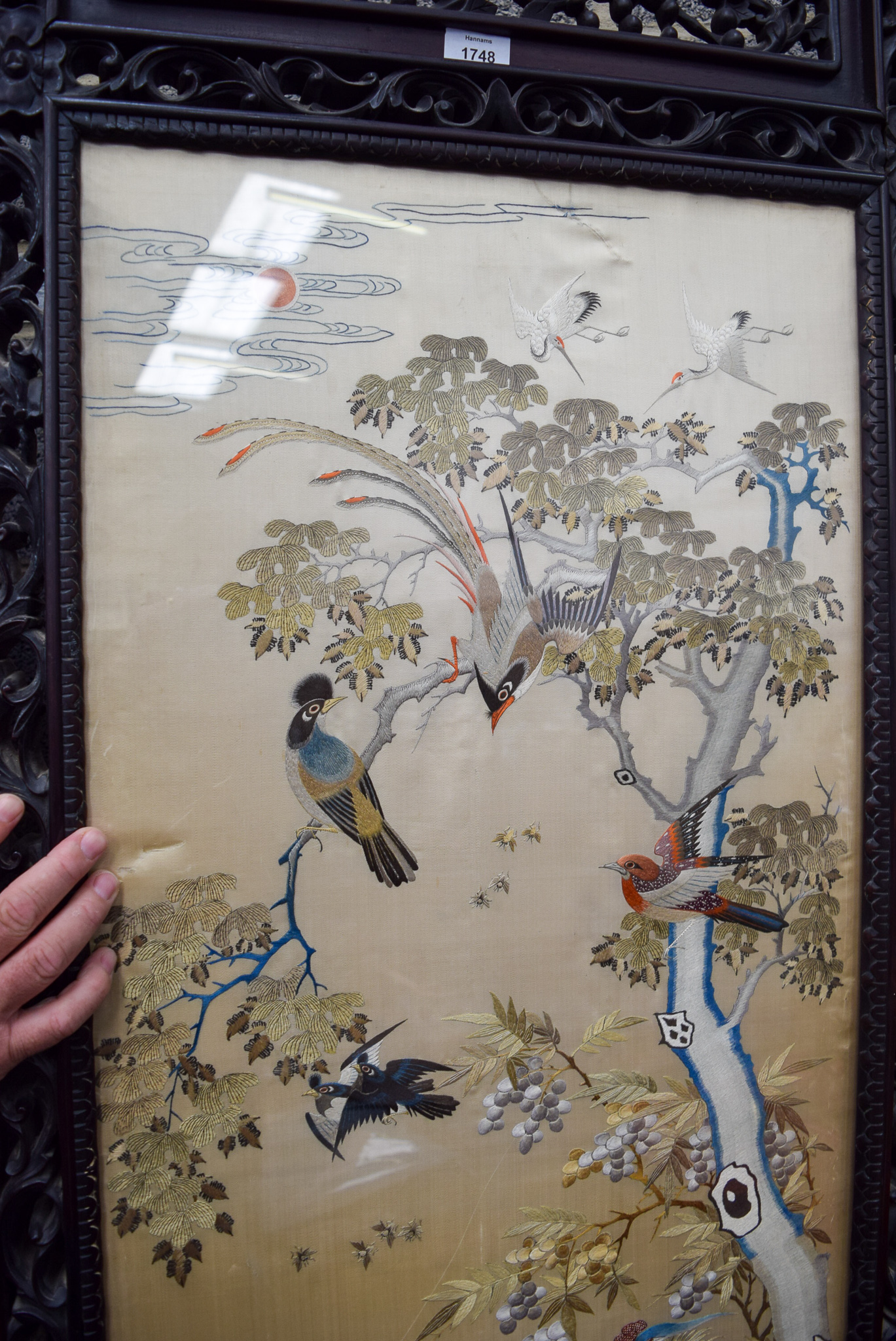 A VERY RARE AND LARGE MID 19TH CENTURY CHINESE HONGMU AND SILK SCREEN comprising of six sections in - Image 26 of 38