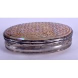 AN 18TH/19TH CENTURY FRENCH SILVER AND MOTHER OF PEARL SNUFF BOX. 6.5 cm x 4.5 cm.