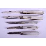FIVE ANTIQUE SILVER AND MOTHER OF PEARL FRUIT KNIVES. (5)