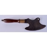 AN 18TH/19TH CENTURY BUTCHER'S COUNTRY HOUSE MEAT CLEAVER AXE OR CHOPPER, formed with a scimitar sh