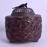 AN EARLY 20TH CENTURY JAPANESE TAISHO PERIOD BRONZE CENSER AND COVER decorated with birds. 12 cm x