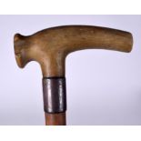 AN EARLY 20TH CENTURY RHINOCEROS HORN HANLDED WALKING STICK, formed with a London hallmarked silver