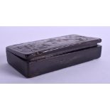 AN EARLY 19TH CENTURY CARVED HORN SNUFF BOX Entree De Jesus Dans Jerusalem. 9.5 cm x 5.5 cm.