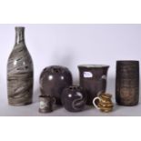 FOUR PIECES OF FISHLEY HOLLAND STUDIO POTTERY, together with an agate ware bottle vase and two piec