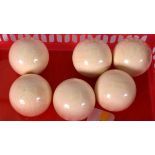 A SET OF SIX SNOOKER BALLS. 5 cm wide.