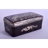 A GOOD 18TH/19TH CENTURY SILVER TORTOISESHELL SNUFF BOX decorated with figures in mother of pearl.