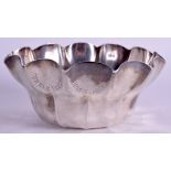 AN ART DECO SILVER BOWL. Sheffield 1919. 5.3 oz. 11 cm wide.