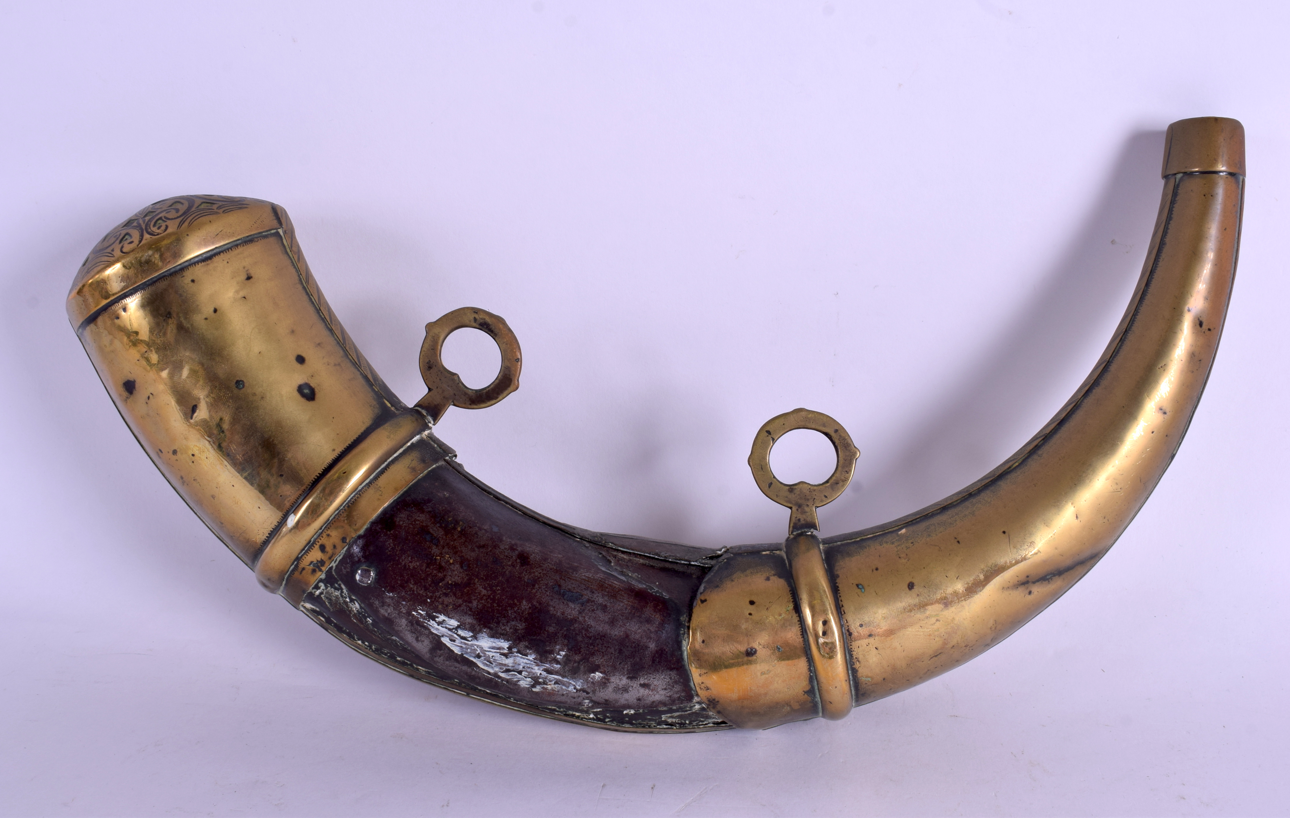 A RARE 18TH CENTURY MIDDLE EASTERN MILITARY POWDER HORN with brass mounts. 33 cm x 20 cm. - Image 2 of 4