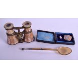 A PAIR OF ANTIQUE MOTHER OF PEARL OPERA GLASSES together with a horn & silver spoon & two opal frag