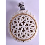A LATE 19TH CENTURY BLUSH IVORY RETICULATED SCENT BOTTLE Attributed to Grainger's Worcester. 7 cm w