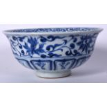 A CHINESE MING STYLE PORCELAIN BOWL, painted with stylised foliage. 15.5 cm wide.