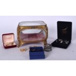 AN ANTIQUE ORMOLOU MOUNTED GLASS JEWELLERY CASKET, together with other assorted jewellery. (qty)