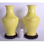 A RARE LARGE PAIR OF 19TH CENTURY CHINESE IMPERIAL YELLOW GROUND VASES Qing. Vase 32 cm x 15 cm. (4