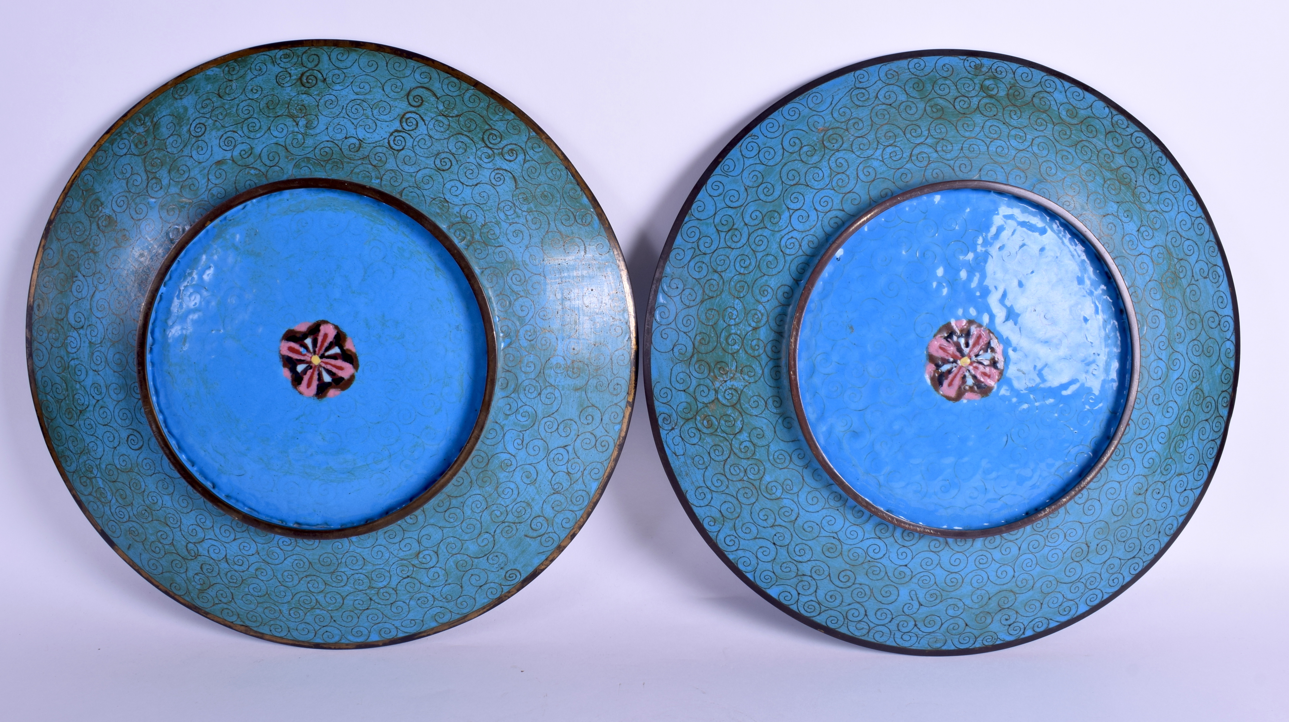 A GOOD PAIR OF 19TH CENTURY JAPANESE MEIJI PERIOD CLOISONNE ENAMEL DISHES decorated with cranes in - Image 2 of 2