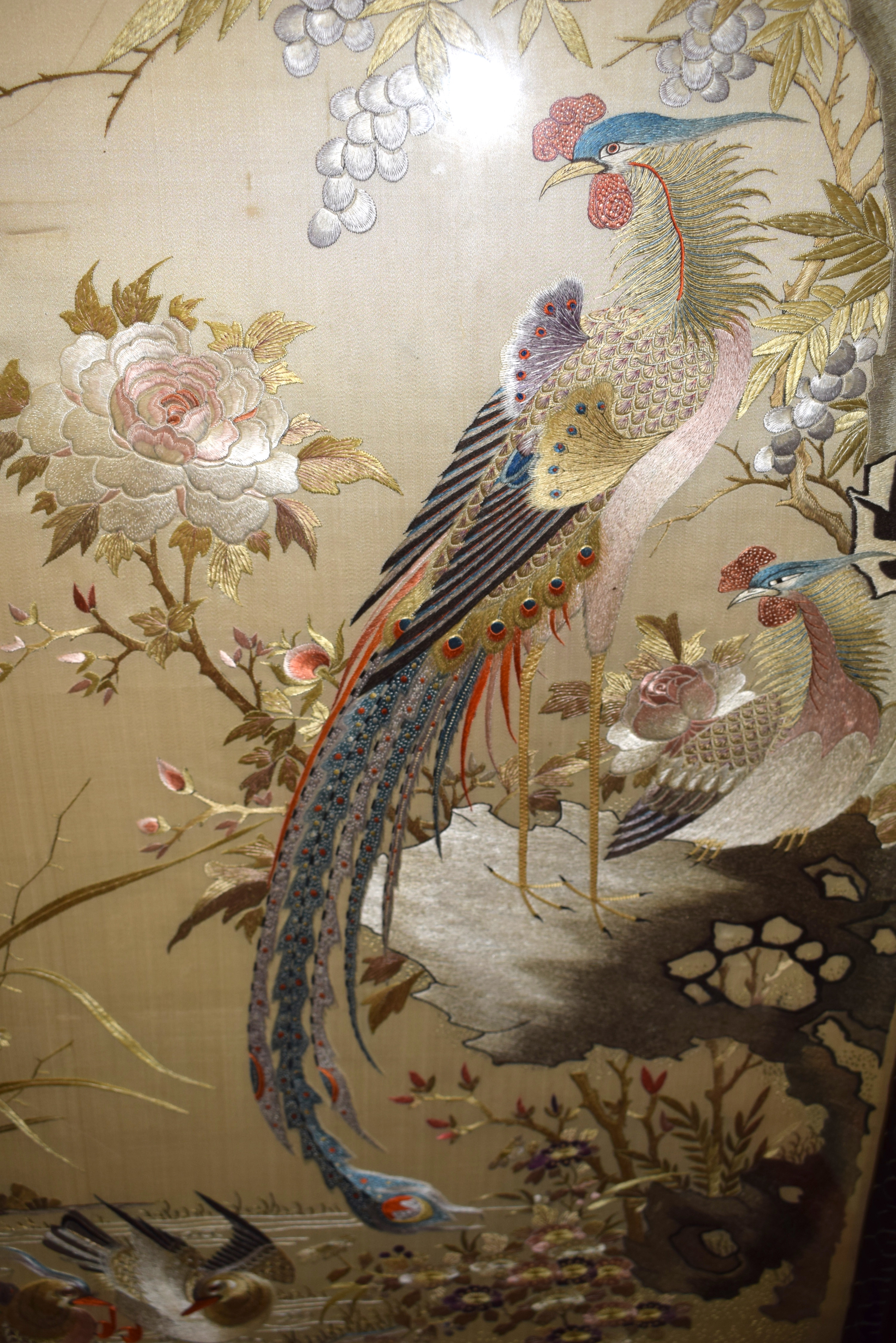 A VERY RARE AND LARGE MID 19TH CENTURY CHINESE HONGMU AND SILK SCREEN comprising of six sections in - Image 7 of 38