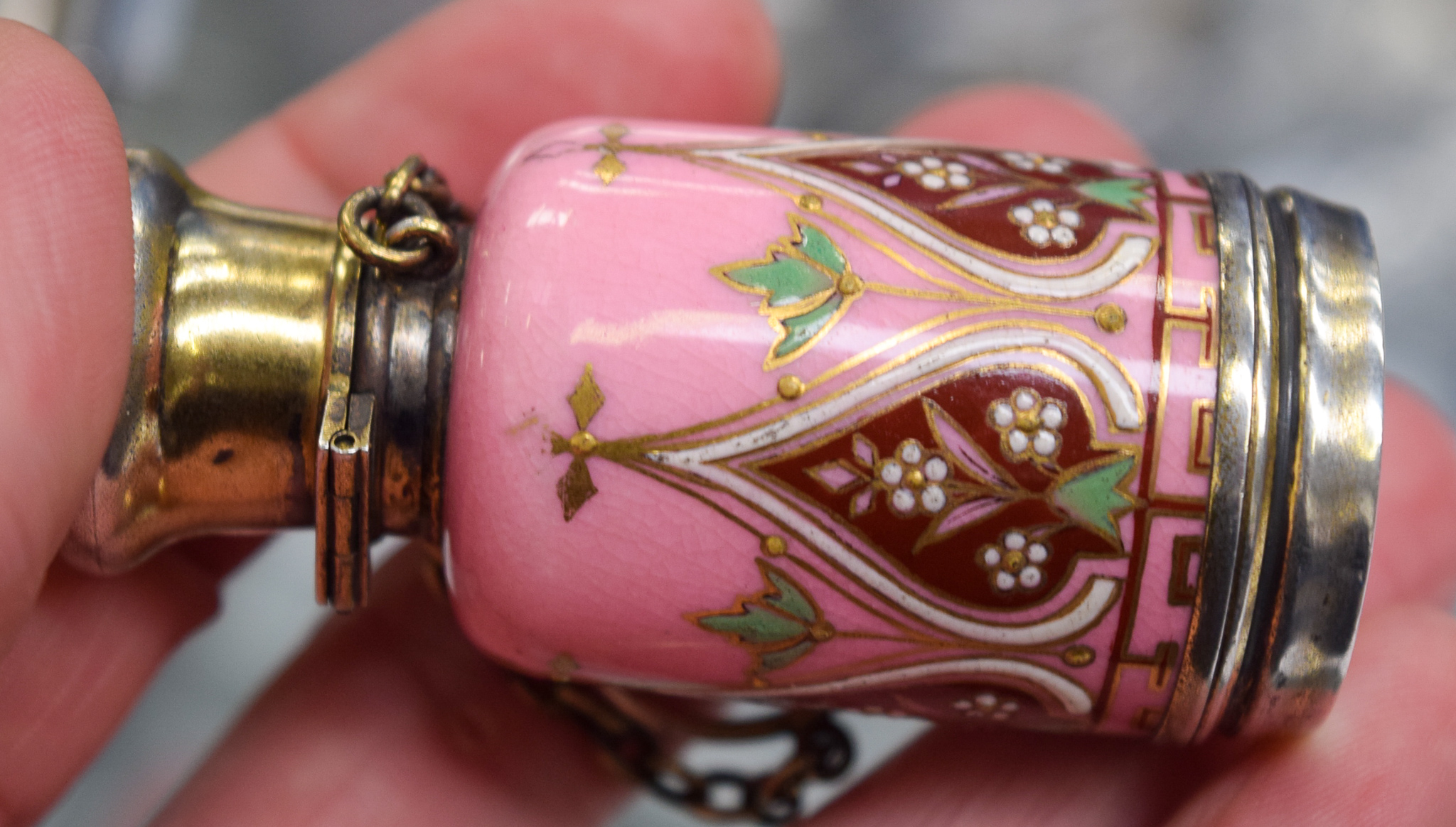 A GOOD 19TH CENTURY FRENCH ISLAMIC MARKET SCENT BOTTLE painted with floral motifs. 7 cm high. - Image 5 of 8