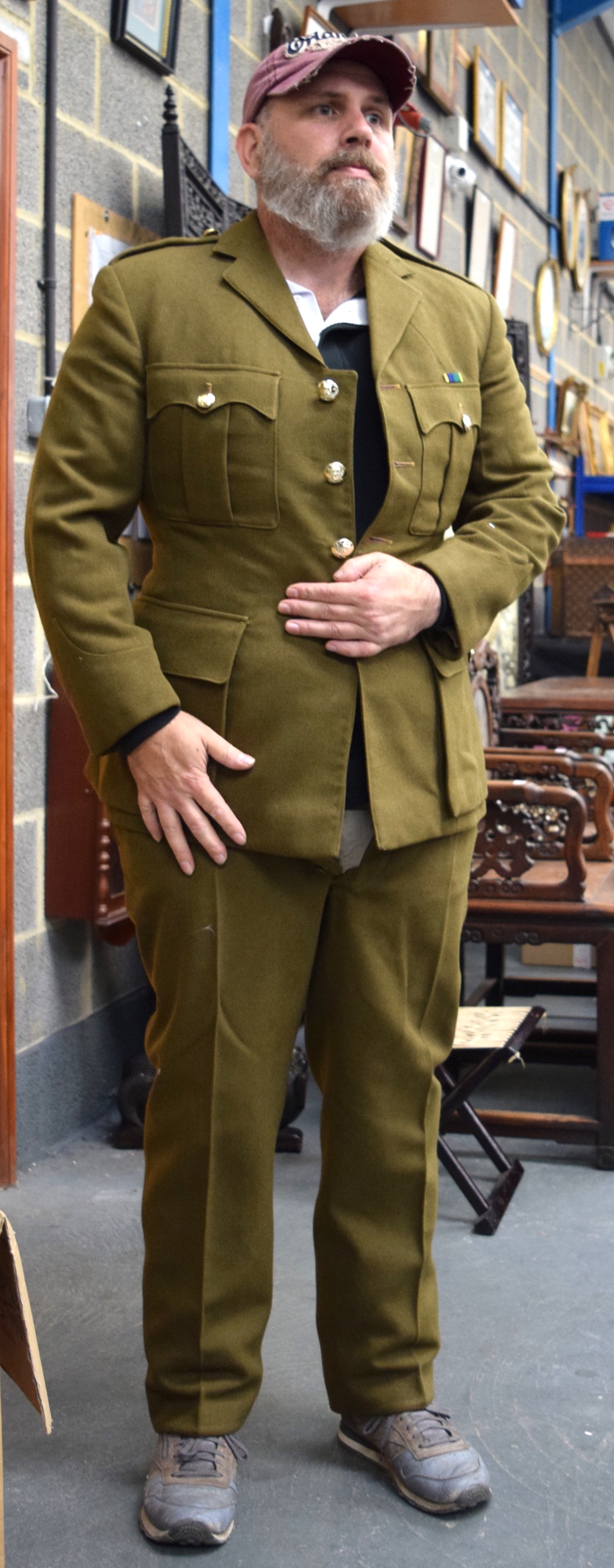 A MILITARY UNIFORM, with silvered buttons. - Image 2 of 4