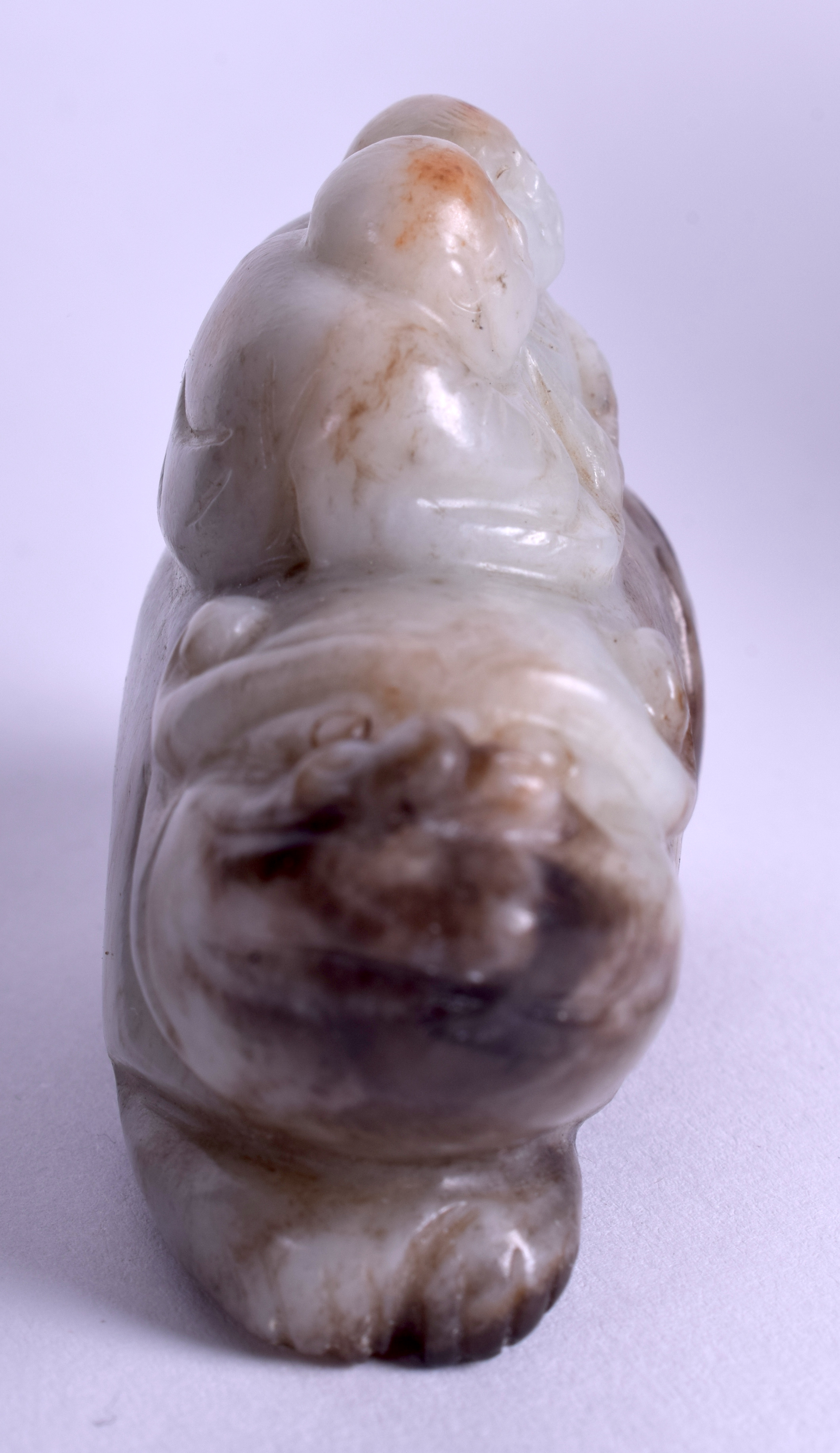 A 19TH CENTURY CHINESE CARVED MUTTON GREEN JADE BEAST modelled with two attendants on board. 6.5 cm - Image 3 of 8