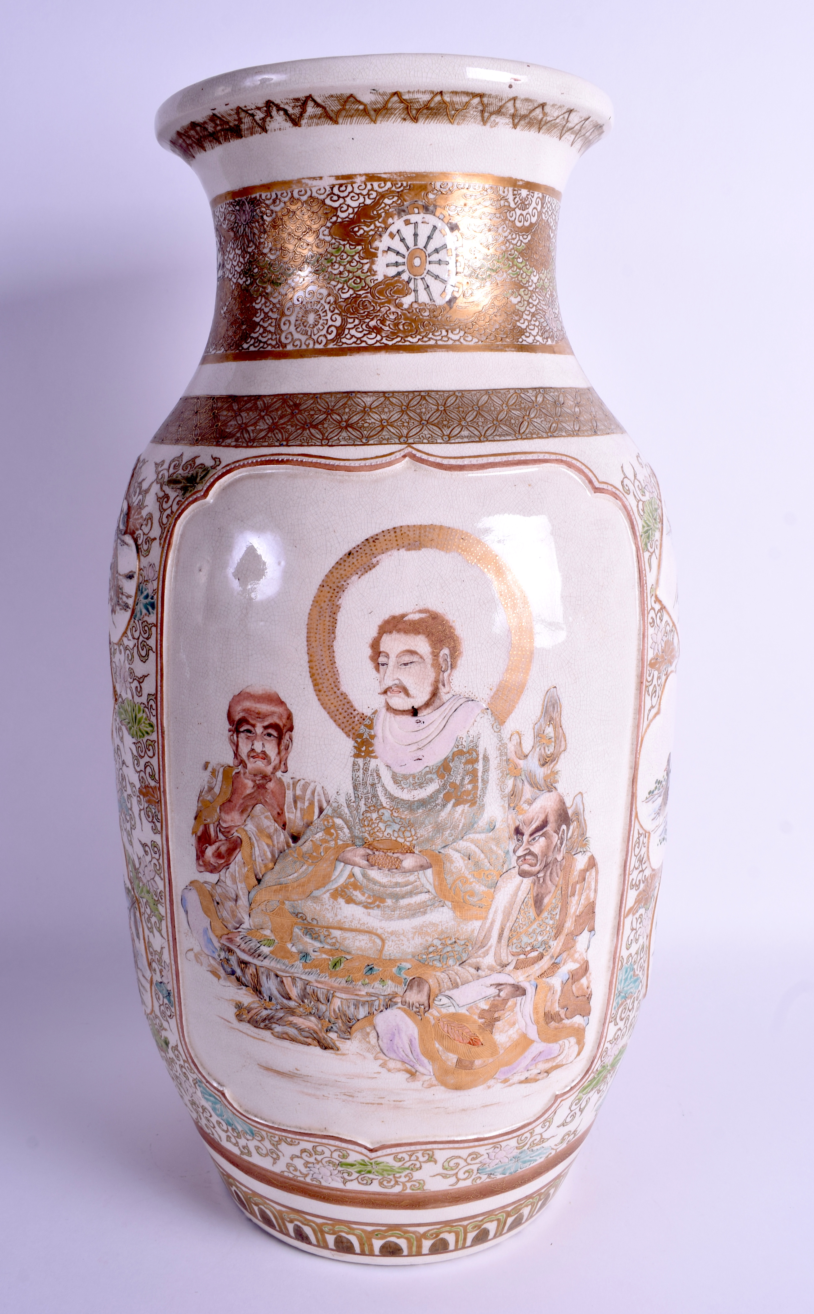 A VERY LARGE 19TH CENTURY JAPANESE MEIJI PERIOD SATSUMA VASE painted with figures and foliage. 46 c - Image 3 of 6