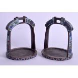 A PAIR OF EARLY 20TH CENTURY CHINESE CLOISONNE ENAMEL BRONZE STIRRUPS. 15 cm x 11 cm.