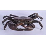 A JAPANESE CRAB OKIMONO. 11 cm x 8 cm.