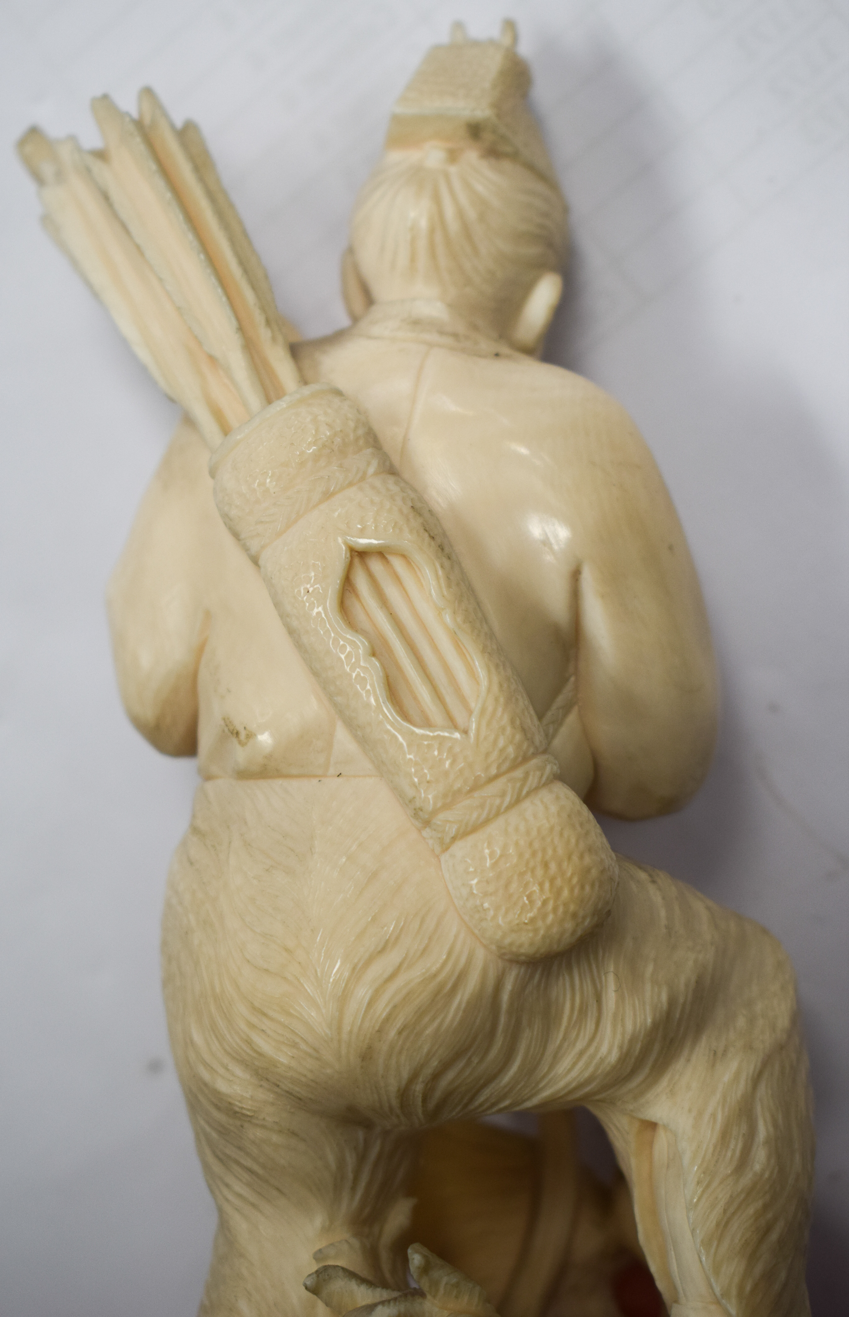 A 19TH CENTURY JAPANESE MEIJI PERIOD CARVED IVORY OKIMONO modelled as an archer beside a bird. 18 c - Bild 10 aus 14