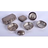 A LARGE EARLY 19TH CENTURY CONTINENTAL SILVER SNUFF BOX together with a silver frame etc. 7.2 oz. (