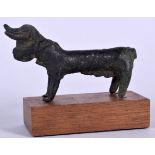 AN EARLY BRONZE STATUE OF AN OXON, modelled upon a rectangular plinth. 8.5 cm wide.