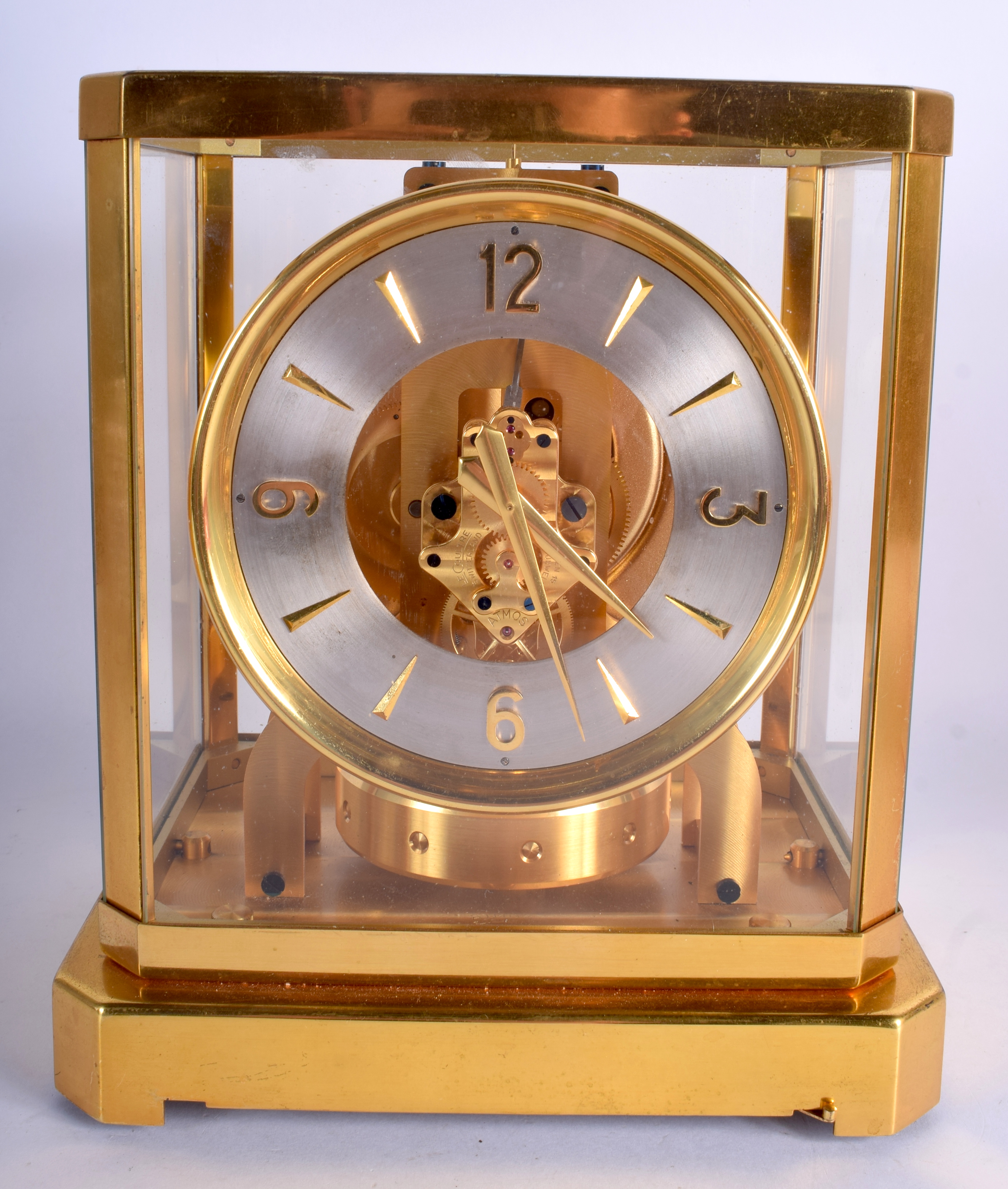 A JAEGER LE COULTRE ATMOS CLOCK No. 31525. 24 cm x 18 cm.