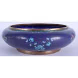 AN EARLY 20TH CENTURY CHINESE CLOISONNE ENAMEL BOWL Late Qing. 20 cm diameter.