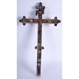 AN 18TH CENTURY ITALIAN SICILIAN IVORY AND MOTHER OF PEARL CRUCIFIX decorated with floral roundels.