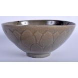 A 17TH CENTURY CHINESE CELADON LOTUS POTTERY BOWL Qing. 16 cm diameter.