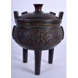 AN 18TH/19TH CENTURY CHINESE TWIN HANDLED BRONZE CENSER AND COVER Qianlong/Jiaqing. 15 cm x 11 cm.