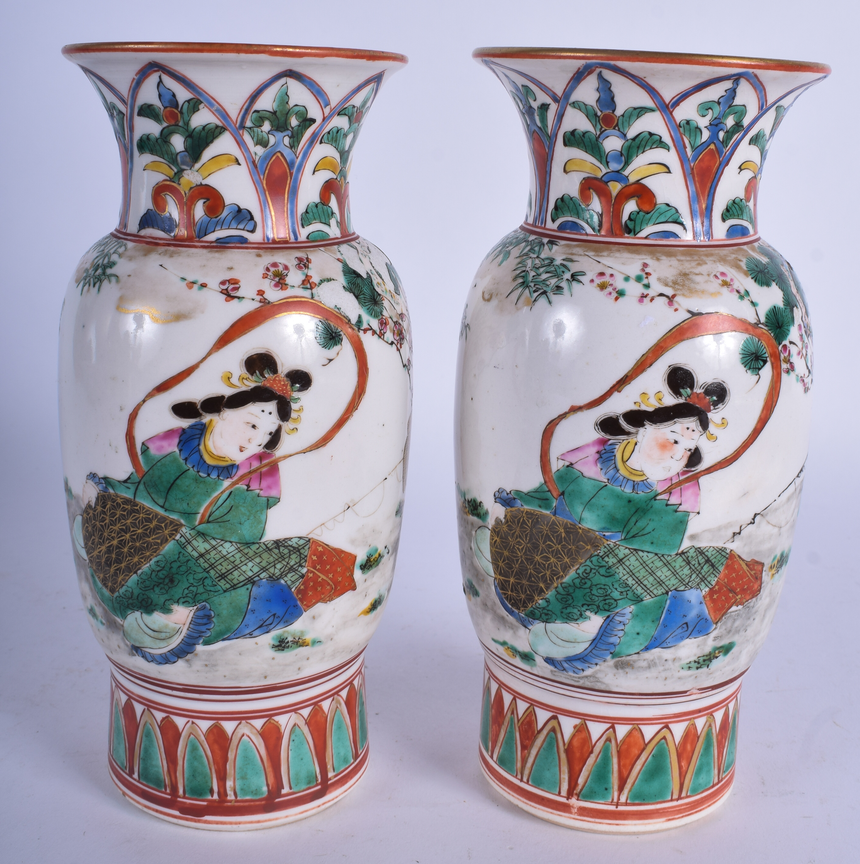 A PAIR OF 19TH CENTURY JAPANESE MEIJI PERIOD KUTANI VASES painted with figures. 19 cm high. - Image 2 of 3