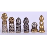 FIVE TIBETAN SILVER SEAL PENDANTS, together with a bronze example. (6)