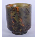 AN EARLY 20TH CENTURY CHINESE CARVED MOSS AGATE JADE TEA BOWL Late Qing. 5 cm wide.