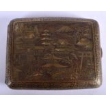 AN EARLY 20TH CENTURY JAPANESE TAISHO PERIOD KOMAI STYLE CIGARETTE CASE decorated with landscapes.