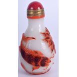 AN EARLY 20TH CENTURY CHINESE PEKING GLASS SNUFF BOTTLE Late Qing. 6.5 cm high.