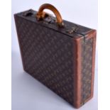 A LOUIS VUITTON BRIEFCASE No 1018986. 11 cm x 44 cm x 34.5 cm.