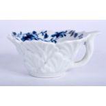 A 18TH CENTURY WORCESTER BUTTER BOAT with the Butter boat Mansfield pattern in blue, Workman’s mark